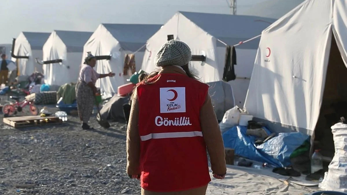 Kızılay çadır skandalını doğruladı: Maliyetine sattık